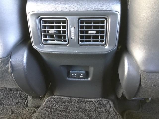 ＲＡＶ４ アドベンチャー　クルコン　衝突被害軽減Ｂ　障害物センサー　バックカメラ　ドラレコ　純正ナビ　フルセグ　ＥＴＣ２．０　電動シート　リヤカメラ　レザー　クルーズＣ　ナビテレビ　ＬＥＤライト　イモビ　地デジ　ＥＳＣ　ＰＳ（13枚目）