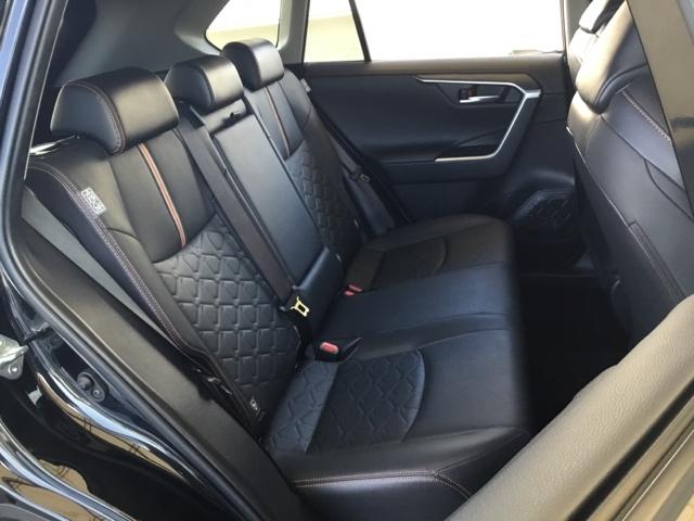 ＲＡＶ４ アドベンチャー　クルコン　衝突被害軽減Ｂ　障害物センサー　バックカメラ　ドラレコ　純正ナビ　フルセグ　ＥＴＣ２．０　電動シート　リヤカメラ　レザー　クルーズＣ　ナビテレビ　ＬＥＤライト　イモビ　地デジ　ＥＳＣ　ＰＳ（14枚目）