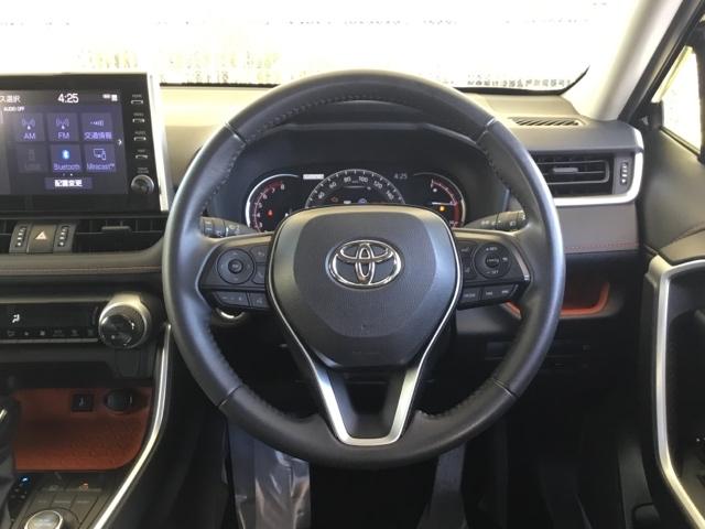 ＲＡＶ４ アドベンチャー　クルコン　衝突被害軽減Ｂ　障害物センサー　バックカメラ　ドラレコ　純正ナビ　フルセグ　ＥＴＣ２．０　電動シート　リヤカメラ　レザー　クルーズＣ　ナビテレビ　ＬＥＤライト　イモビ　地デジ　ＥＳＣ　ＰＳ（16枚目）