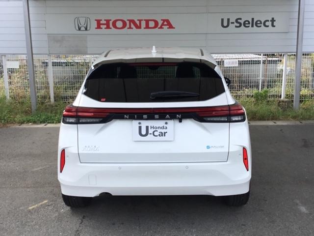 オーラ Ｇレザーエディション　全周囲カメラ　クルコン　障害物センサー　純正ナビ　ＥＴＣ　ドラレコ　シートヒーター　Ｃソナー　シ－トヒ－タ－　追突防止　地デジ　ＵＳＢポート　横滑り防止　本革　ＬＥＤ　ドライブレコーダー　盗難防止（8枚目）