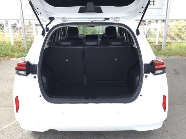 オーラ Ｇレザーエディション　全周囲カメラ　クルコン　障害物センサー　純正ナビ　ＥＴＣ　ドラレコ　シートヒーター　Ｃソナー　シ－トヒ－タ－　追突防止　地デジ　ＵＳＢポート　横滑り防止　本革　ＬＥＤ　ドライブレコーダー　盗難防止（9枚目）