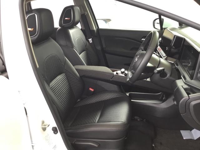 オーラ Ｇレザーエディション　全周囲カメラ　クルコン　障害物センサー　純正ナビ　ＥＴＣ　ドラレコ　シートヒーター　Ｃソナー　シ－トヒ－タ－　追突防止　地デジ　ＵＳＢポート　横滑り防止　本革　ＬＥＤ　ドライブレコーダー　盗難防止（14枚目）