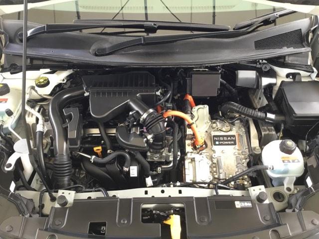 オーラ Ｇレザーエディション　全周囲カメラ　クルコン　障害物センサー　純正ナビ　ＥＴＣ　ドラレコ　シートヒーター　Ｃソナー　シ－トヒ－タ－　追突防止　地デジ　ＵＳＢポート　横滑り防止　本革　ＬＥＤ　ドライブレコーダー　盗難防止（33枚目）