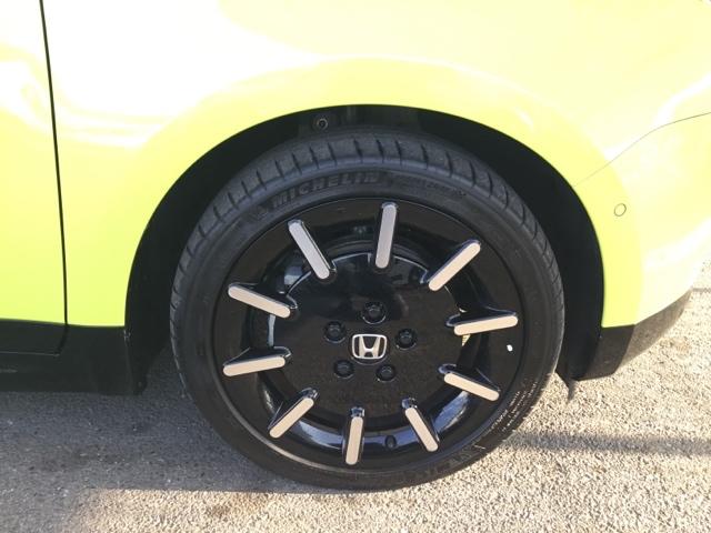 １７インチアルミホイールです。