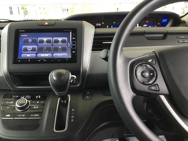 ドライブの必需品。見やすい・使いやすいＨｏｎｄａ純正のメモリーナビを搭載。