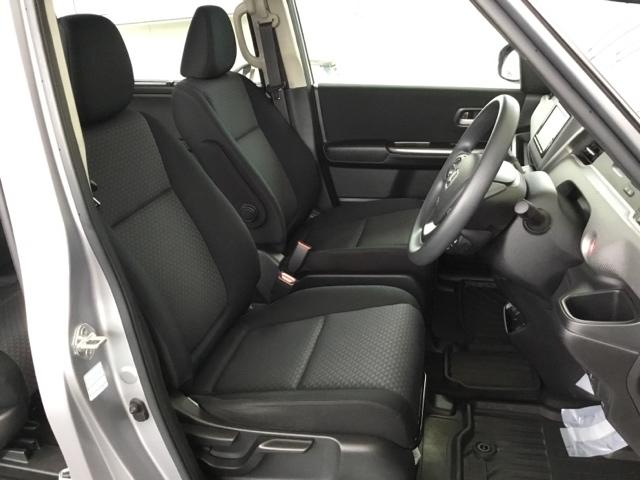 シート表皮は専用のクリーナーできれいにクリーニングしていて清潔です。