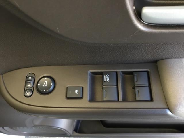 N-WGN L デモカー クルコン バックカメラ 純正ナビ フルセグ 前後ドラレコ シートヒーター Pセンサー 誤発進抑制 DVD 禁煙車 ベンチシート 盗難防止システム ABS スマートキー オートエアコン USB(11枚目)