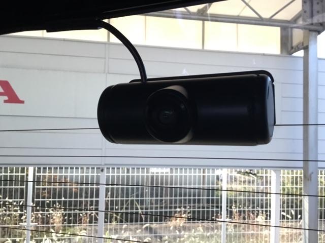 N-BOXカスタム ベースグレード デモカー 片側電動スライドドア 純正ナビ フルセグ 前後ドラレコ シートヒーター USB接続 CMBS Dレコ 禁煙 ベンチシート オートエアコン スマートキ LED 盗難防止装置 クルコン ESC(24枚目)