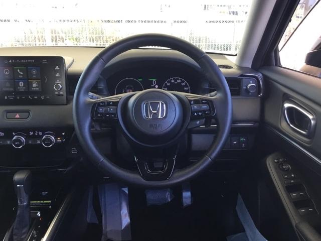 ヴェゼル e:HEVZ デモカー BSI ETC2.0 前後ドラレコ シート&ステアリングヒーター 電動リアゲート 衝突回避支援ブレーキ機能 スマキ Pトランク フルオートエアコン Dレコ エアバッグ 両席エアバック Rカメ(16枚目)