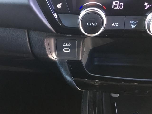 ヴェゼル e:HEVZ デモカー BSI ETC2.0 前後ドラレコ シート&ステアリングヒーター 電動リアゲート 衝突回避支援ブレーキ機能 スマキ Pトランク フルオートエアコン Dレコ エアバッグ 両席エアバック Rカメ(21枚目)