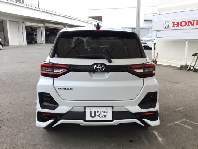 ライズ Ｚ　クルコン　バックカメラ　純正ナビ　フルセグ　ＥＴＣ　コーナーセンサ　誤発進抑制機能　エアコン　エアロ　シートヒータ　スマートキー＆プッシュスタート　地デジＴＶ　ＶＳＡ　盗難防止装置　ターボ車　キーレス（8枚目）