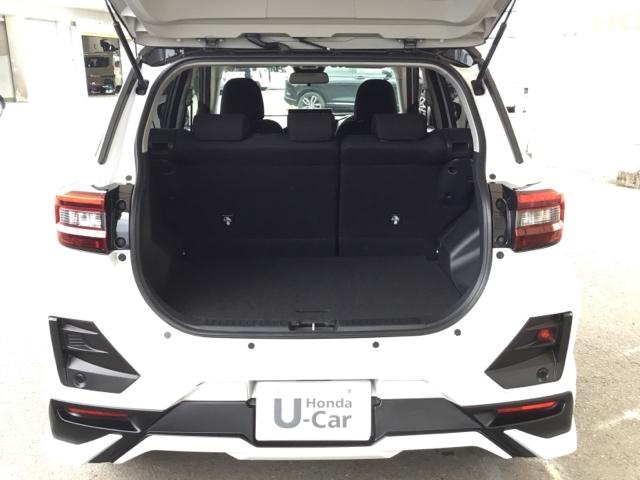 ライズ Ｚ　クルコン　バックカメラ　純正ナビ　フルセグ　ＥＴＣ　コーナーセンサ　誤発進抑制機能　エアコン　エアロ　シートヒータ　スマートキー＆プッシュスタート　地デジＴＶ　ＶＳＡ　盗難防止装置　ターボ車　キーレス（10枚目）