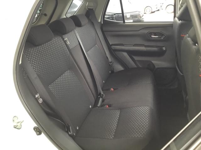 ライズ Ｚ　クルコン　バックカメラ　純正ナビ　フルセグ　ＥＴＣ　コーナーセンサ　誤発進抑制機能　エアコン　エアロ　シートヒータ　スマートキー＆プッシュスタート　地デジＴＶ　ＶＳＡ　盗難防止装置　ターボ車　キーレス（11枚目）