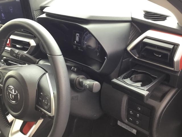 ライズ Ｚ　クルコン　バックカメラ　純正ナビ　フルセグ　ＥＴＣ　コーナーセンサ　誤発進抑制機能　エアコン　エアロ　シートヒータ　スマートキー＆プッシュスタート　地デジＴＶ　ＶＳＡ　盗難防止装置　ターボ車　キーレス（23枚目）