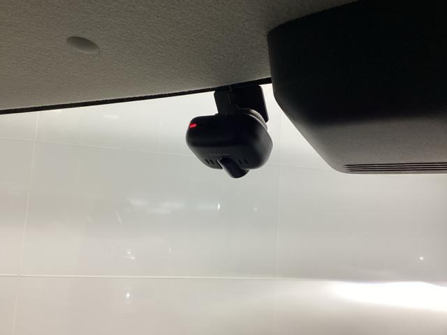 スペーシアカスタム ハイブリッドＸＳターボ　両側電動スライドドア　全周囲カメラ　クルコン　ＥＴＣ　前後ドラレコ　運転席シートヒーター　両自動ドア　前後誤発進抑制機能　ドライブレコーダ　ＡＣ　リアコーナーセンサー　リアカメラ　盗難防止　ＵＳＢ接続（12枚目）