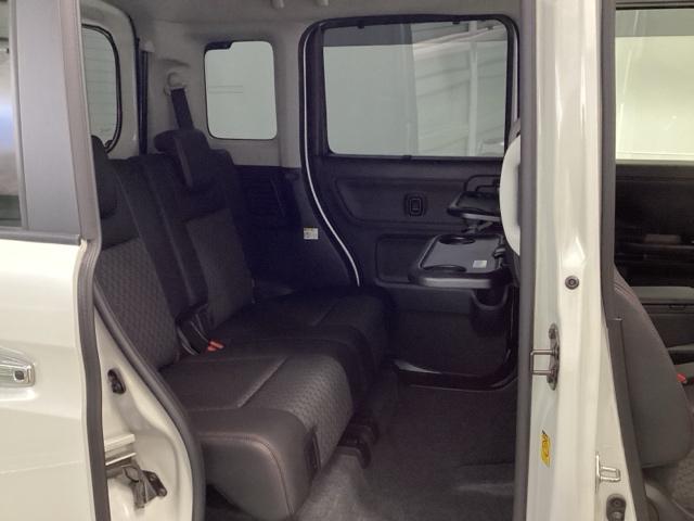 スペーシアカスタム ハイブリッドＸＳターボ　両側電動スライドドア　全周囲カメラ　クルコン　ＥＴＣ　前後ドラレコ　運転席シートヒーター　両自動ドア　前後誤発進抑制機能　ドライブレコーダ　ＡＣ　リアコーナーセンサー　リアカメラ　盗難防止　ＵＳＢ接続（18枚目）