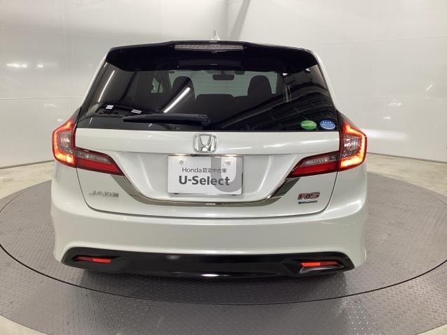 ジェイド ハイブリッドＲＳ・ホンダセンシング　クルコン　純正ナビ　フルセグ　ドラレコ　助手席エアバッグ　サイドエアバック　オートクルーズコントロール　ＬＥＤライト　イモビライザー　地デジ　ＥＴＣ車載器　オートエアコン　リアカメラ　ナビＴＶ　ＤＶＤ（9枚目）