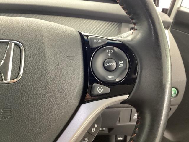 ジェイド ハイブリッドＲＳ・ホンダセンシング　クルコン　純正ナビ　フルセグ　ドラレコ　助手席エアバッグ　サイドエアバック　オートクルーズコントロール　ＬＥＤライト　イモビライザー　地デジ　ＥＴＣ車載器　オートエアコン　リアカメラ　ナビＴＶ　ＤＶＤ（29枚目）