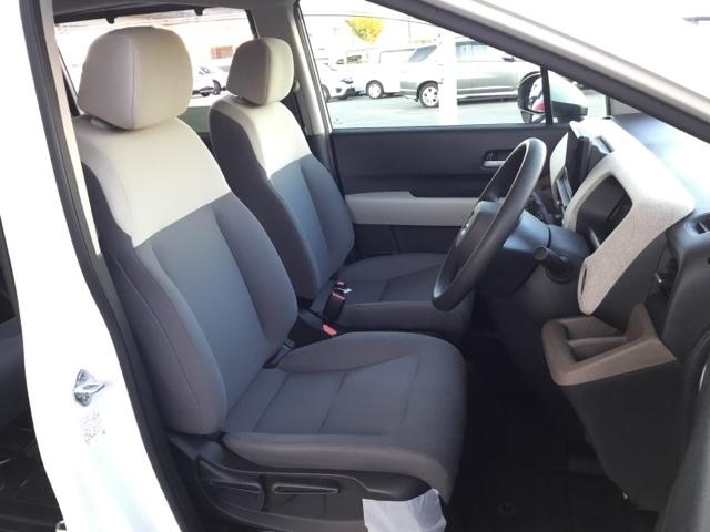 フリード ｅ：ＨＥＶエアー　デモカー　ディスプレイオーディオ　ＥＴＣ　前後ドラレコ　キーフリ　両側電動ドア　クルコン　禁煙　サイドエアバッグ　盗難防止装置　オートエアコン　ＬＥＤライト　スマートキー　オートライト　ＥＳＣ　Ｄレコ（12枚目）