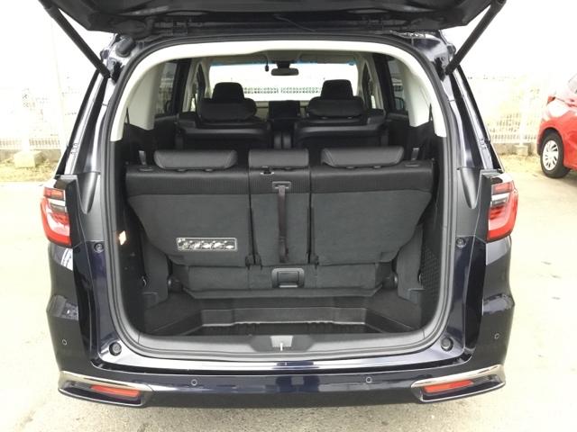 オデッセイ アブソルート・ＥＸ　全周囲カメラ　ＢＳＩ　リア席モニター　２列目オットマン　ＥＴＣ　バックモニター　ＷＡＣ　スマ－トキ－　セキュリティーアラーム　３列シート　ＤＶＤ再生　オートクルーズコントロール　パワーウィンドウ（9枚目）