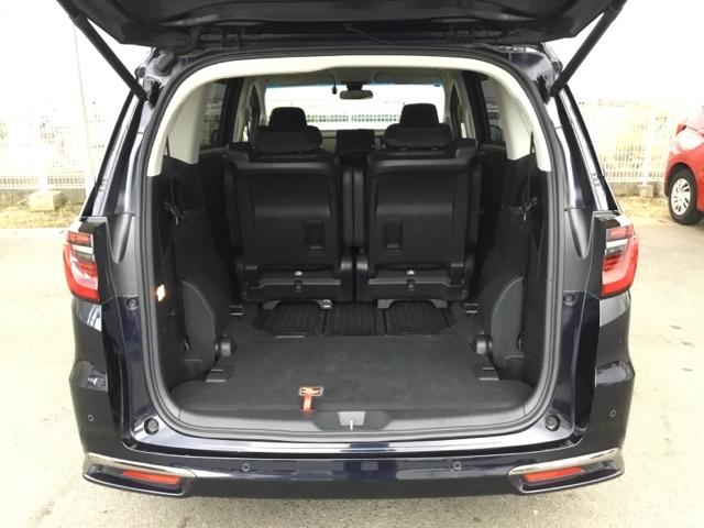 オデッセイ アブソルート・ＥＸ　全周囲カメラ　ＢＳＩ　リア席モニター　２列目オットマン　ＥＴＣ　バックモニター　ＷＡＣ　スマ－トキ－　セキュリティーアラーム　３列シート　ＤＶＤ再生　オートクルーズコントロール　パワーウィンドウ（10枚目）