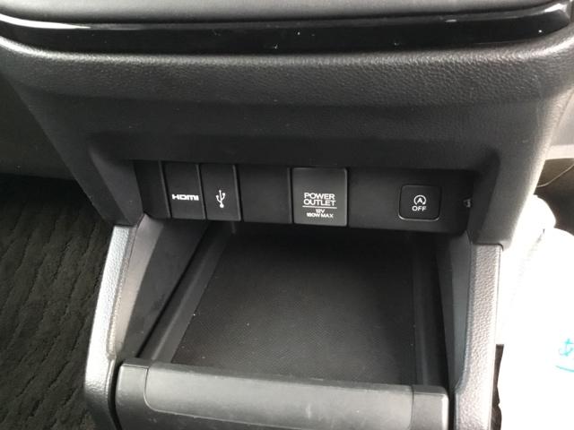 オデッセイ アブソルート・ＥＸ　全周囲カメラ　ＢＳＩ　リア席モニター　２列目オットマン　ＥＴＣ　バックモニター　ＷＡＣ　スマ－トキ－　セキュリティーアラーム　３列シート　ＤＶＤ再生　オートクルーズコントロール　パワーウィンドウ（32枚目）