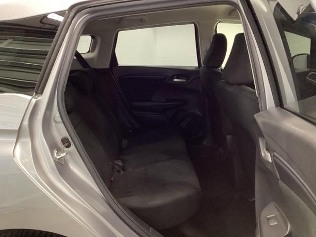 シャトル Ｇホンダセンシング　クルコン　バックカメラ　純正ナビ　ＥＴＣ　ドラレコ　盗難警報装置　Ｒカメ　スマートキー　横滑り防止　パワーウィンドウ　ＡＢＳ　エアバッグ　キーレス　助手席エアバッグ　追突被害軽減ブレーキ　Ａストップ（17枚目）