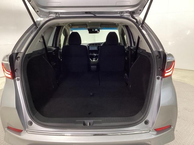 シャトル Ｇホンダセンシング　クルコン　バックカメラ　純正ナビ　ＥＴＣ　ドラレコ　盗難警報装置　Ｒカメ　スマートキー　横滑り防止　パワーウィンドウ　ＡＢＳ　エアバッグ　キーレス　助手席エアバッグ　追突被害軽減ブレーキ　Ａストップ（23枚目）