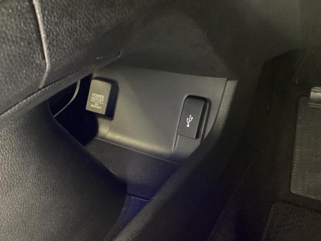 シャトル Ｇホンダセンシング　クルコン　バックカメラ　純正ナビ　ＥＴＣ　ドラレコ　盗難警報装置　Ｒカメ　スマートキー　横滑り防止　パワーウィンドウ　ＡＢＳ　エアバッグ　キーレス　助手席エアバッグ　追突被害軽減ブレーキ　Ａストップ（32枚目）