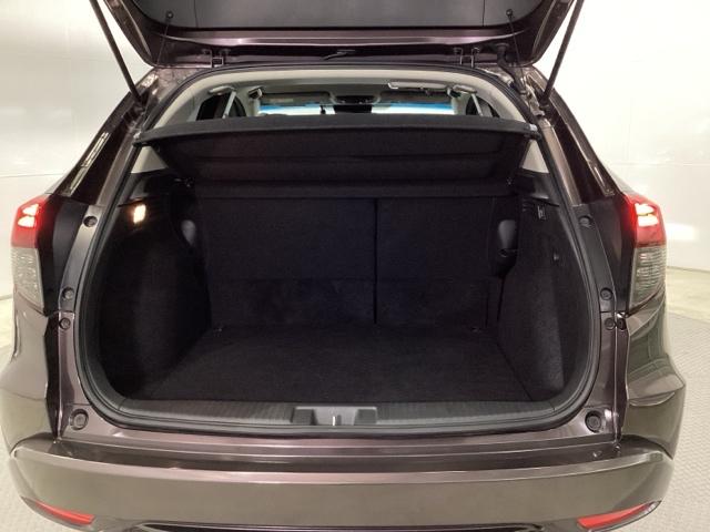 ヴェゼル ハイブリッドＺ・ホンダセンシング　クルコン　バックカメラ　純正ナビ　フルセグ　ＥＴＣ　前後ドラレコ　レーダーサポート　ＤＶＤ再生機能　横滑り防止システム　バックアイカメラ　盗難防止装置　シートヒーター付　スマ－トキ－　ＥＣＯモード（21枚目）