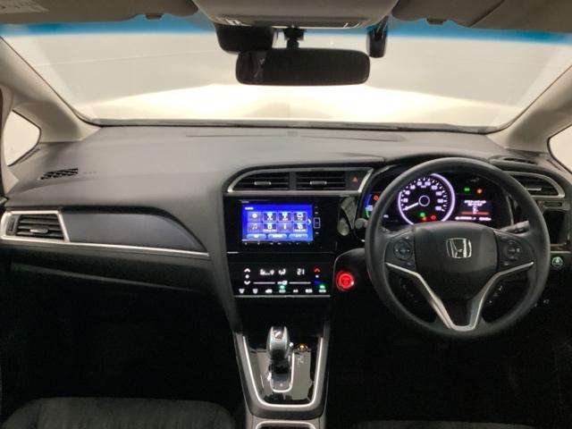 シャトル ハイブリッドホンダセンシング クルコン バックカメラ 純正ナビ フルセグ ETC 前後ドラレコ スマートキープッシュスタート リヤカメラ Dレコ デュアルエアバッグ USB接続 横滑り防止 パワステ 盗難防止 パワーウインドウ(2枚目)