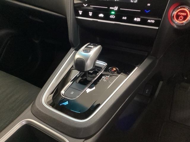 シャトル ハイブリッドホンダセンシング クルコン バックカメラ 純正ナビ フルセグ ETC 前後ドラレコ スマートキープッシュスタート リヤカメラ Dレコ デュアルエアバッグ USB接続 横滑り防止 パワステ 盗難防止 パワーウインドウ(15枚目)