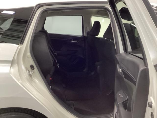 シャトル ハイブリッドホンダセンシング クルコン バックカメラ 純正ナビ フルセグ ETC 前後ドラレコ スマートキープッシュスタート リヤカメラ Dレコ デュアルエアバッグ USB接続 横滑り防止 パワステ 盗難防止 パワーウインドウ(25枚目)