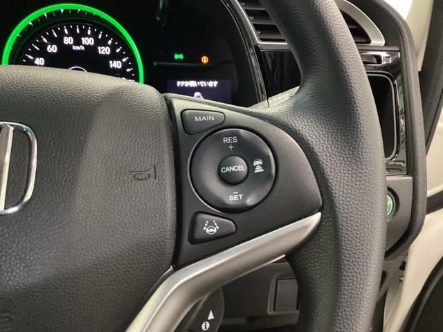 シャトル ハイブリッドホンダセンシング クルコン バックカメラ 純正ナビ フルセグ ETC 前後ドラレコ スマートキープッシュスタート リヤカメラ Dレコ デュアルエアバッグ USB接続 横滑り防止 パワステ 盗難防止 パワーウインドウ(32枚目)