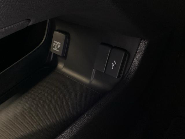 シャトル ハイブリッドホンダセンシング クルコン バックカメラ 純正ナビ フルセグ ETC 前後ドラレコ スマートキープッシュスタート リヤカメラ Dレコ デュアルエアバッグ USB接続 横滑り防止 パワステ 盗難防止 パワーウインドウ(33枚目)