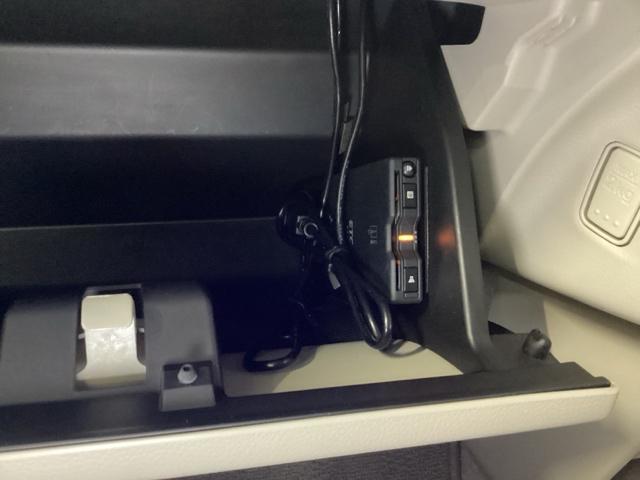 アルトラパン Ｘ　社外ナビ　フルセグ　ＥＴＣ　運転席シートヒーター　ＵＳＢ接続　ＡＣ　ナビＴＶ　衝突軽減ブレーキ　ＩＳＴＯＰ　運転席助手席エアバッグ　スマートキープッシュスタート　セキュリティー　ＥＳＣ　ベンチシート（14枚目）
