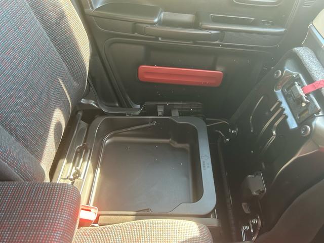 スペーシア ハイブリッドＧ　全方位モニター用カメラパッケージ装着車　インパネＣＶＴ　デュアルカメラブレーキサポート（35枚目）