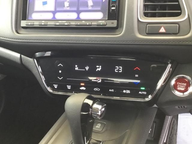 ヴェゼル Ｘ・ホンダセンシング　クルコン　バックカメラ　純正ナビ　ＥＴＣ　Ｒカメラ　Ｗエアバッグ　盗難防止　アクティブクルーズコントロール　オートエアコン　ＬＥＤランプ　衝突軽減ブレ－キ　パワステ　カーテンエアバック　ＵＳＢポート（19枚目）