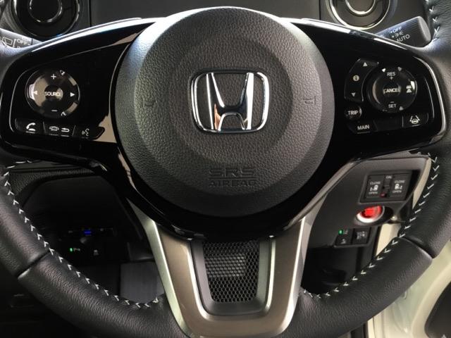 N-BOXカスタム Lスタイル+ブラック 両側電動スライドドア クルコン バックカメラ 純正ナビ ETC シートヒーター 衝突軽減ブレ-キ パーキングセンサー DVD再生 横滑り防止 シ-トヒ-タ- クルーズコントロール LEDライト 地デジ(18枚目)