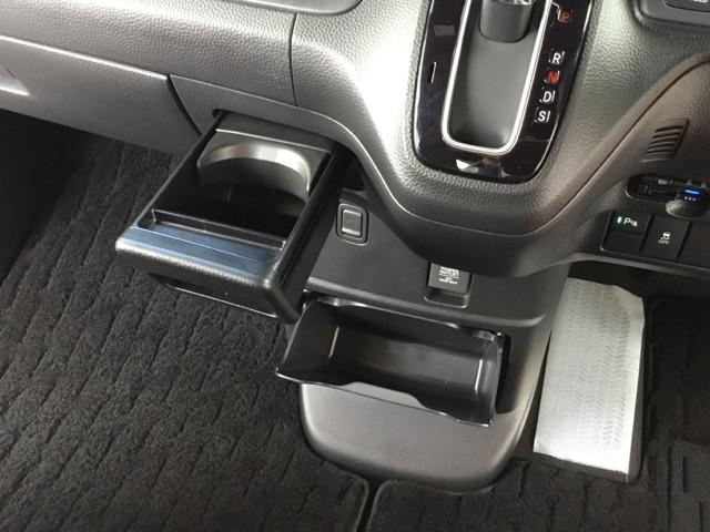 N-BOXカスタム Lスタイル+ブラック 両側電動スライドドア クルコン バックカメラ 純正ナビ ETC シートヒーター 衝突軽減ブレ-キ パーキングセンサー DVD再生 横滑り防止 シ-トヒ-タ- クルーズコントロール LEDライト 地デジ(25枚目)