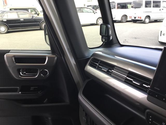 N-BOXカスタム Lスタイル+ブラック 両側電動スライドドア クルコン バックカメラ 純正ナビ ETC シートヒーター 衝突軽減ブレ-キ パーキングセンサー DVD再生 横滑り防止 シ-トヒ-タ- クルーズコントロール LEDライト 地デジ(28枚目)