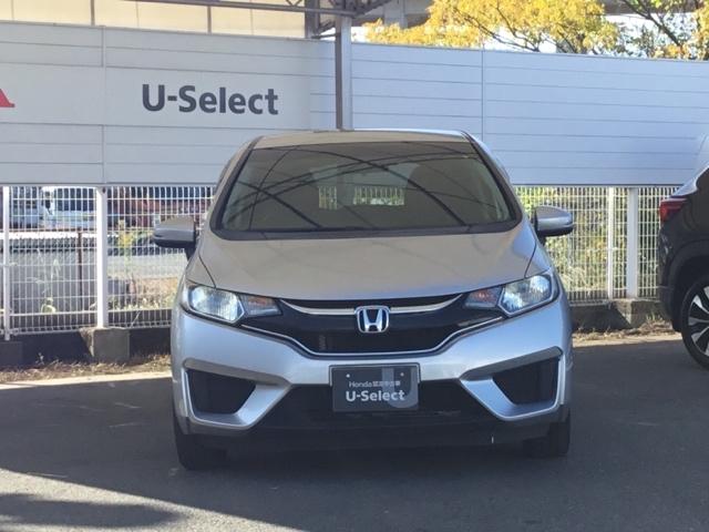 フィット 13G・Fパッケージ バックカメラ 純正ナビ フルセグ ドラレコ 社外AW イモビ DVD再生可能 スマ-トキ- VSA 地デジTV 助手席エアバッグ Rカメラ オートエアコン エアバック PS キ-フリ- Dレコ PW(6枚目)