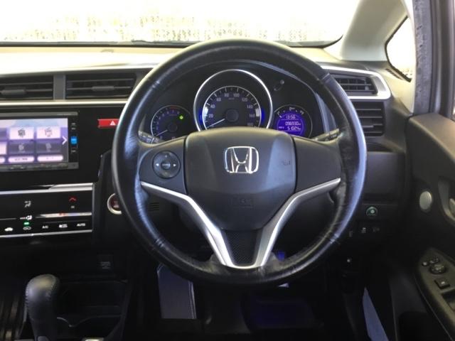 フィット 13G・Fパッケージ バックカメラ 純正ナビ フルセグ ドラレコ 社外AW イモビ DVD再生可能 スマ-トキ- VSA 地デジTV 助手席エアバッグ Rカメラ オートエアコン エアバック PS キ-フリ- Dレコ PW(13枚目)