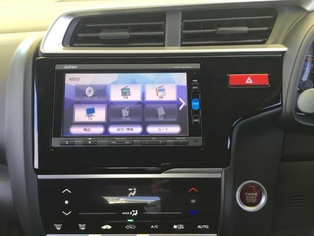 フィット 13G・Fパッケージ バックカメラ 純正ナビ フルセグ ドラレコ 社外AW イモビ DVD再生可能 スマ-トキ- VSA 地デジTV 助手席エアバッグ Rカメラ オートエアコン エアバック PS キ-フリ- Dレコ PW(15枚目)