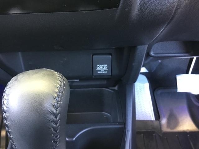 フィット 13G・Fパッケージ バックカメラ 純正ナビ フルセグ ドラレコ 社外AW イモビ DVD再生可能 スマ-トキ- VSA 地デジTV 助手席エアバッグ Rカメラ オートエアコン エアバック PS キ-フリ- Dレコ PW(18枚目)