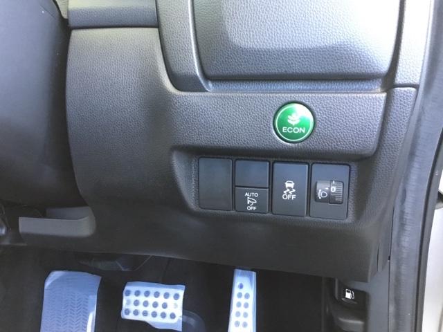 フィット 13G・Fパッケージ バックカメラ 純正ナビ フルセグ ドラレコ 社外AW イモビ DVD再生可能 スマ-トキ- VSA 地デジTV 助手席エアバッグ Rカメラ オートエアコン エアバック PS キ-フリ- Dレコ PW(21枚目)