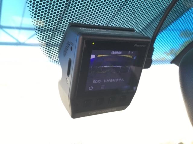 フィット 13G・Fパッケージ バックカメラ 純正ナビ フルセグ ドラレコ 社外AW イモビ DVD再生可能 スマ-トキ- VSA 地デジTV 助手席エアバッグ Rカメラ オートエアコン エアバック PS キ-フリ- Dレコ PW(22枚目)