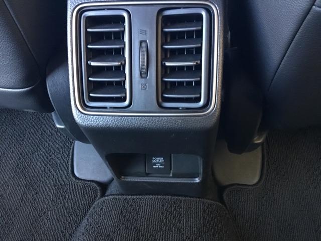 WR-V Z+ クリソナ 追突軽減ブレーキ フルセグテレビ サイドエアバッグ 禁煙 USB 盗難防止システム 運転席エアバッグ Bカメラ クルコン 横滑り防止 ドライブレコーダー フルオートエアコン キーフリー(26枚目)