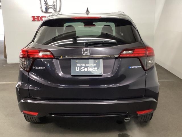 ヴェゼル ハイブリッドＺ・ホンダセンシング　クルコン　純正ナビ　フルセグ　ＥＴＣ　レーダーサポート　ＤＶＤ再生機能　横滑り防止システム　バックアイカメラ　盗難防止装置　シートヒーター付　スマ－トキ－　ＥＣＯモード　パワーウィンド　ＵＳＢ接続（9枚目）