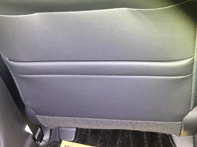 ヴェゼル ハイブリッドＺ・ホンダセンシング　クルコン　純正ナビ　フルセグ　ＥＴＣ　レーダーサポート　ＤＶＤ再生機能　横滑り防止システム　バックアイカメラ　盗難防止装置　シートヒーター付　スマ－トキ－　ＥＣＯモード　パワーウィンド　ＵＳＢ接続（17枚目）